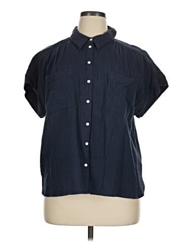 Caslon Short Sleeve Button-Down Shirt (view 1)