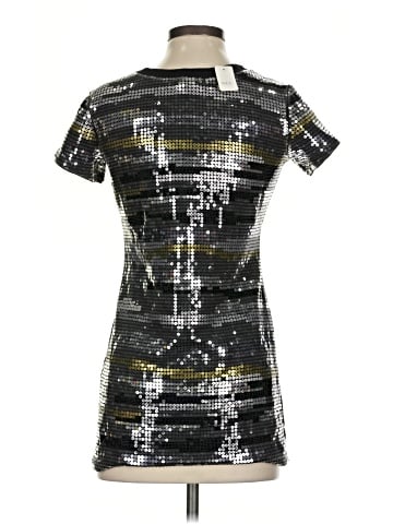 LaROK Short Sleeve Top (view 2)