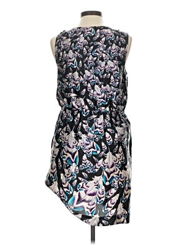 Leifsdottir Casual Dress (view 2)