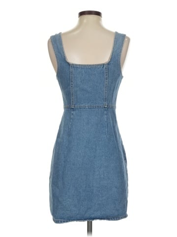 Urban Outfitters Casual Dress (view 2)