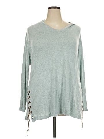 LIVI Active Pullover Sweater (view 1)