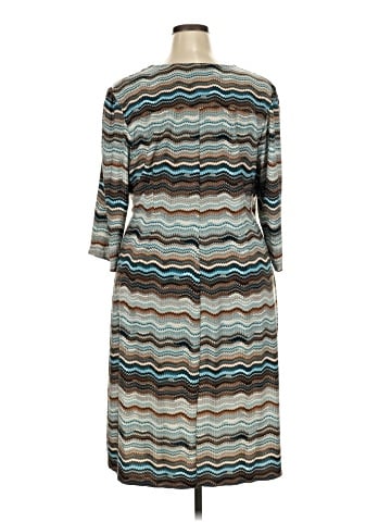 Signature by Robbie Bee Casual Dress (view 2)