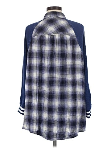 BDG Long Sleeve Button-Down Shirt (view 2)