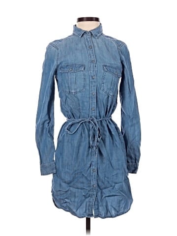 American Eagle Outfitters Casual Dress (view 1)