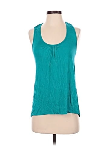 Cha Cha Vente Sleeveless Top (view 1)
