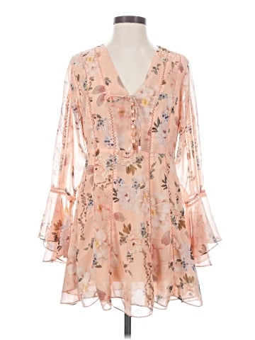 V Cristina Casual Dress (view 1)