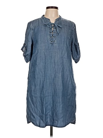 Chelsea & Theodore Casual Dress (view 1)