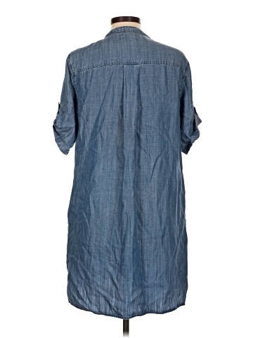 Chelsea & Theodore Casual Dress (view 2)