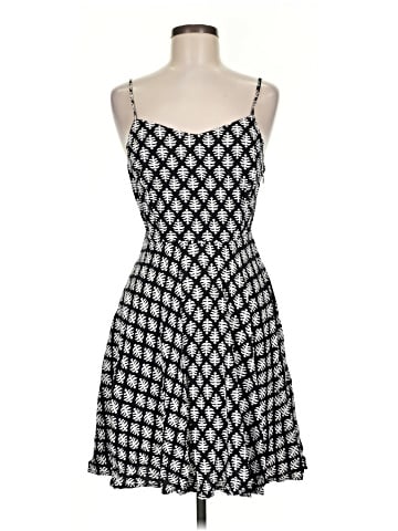 Old Navy Casual Dress (view 1)