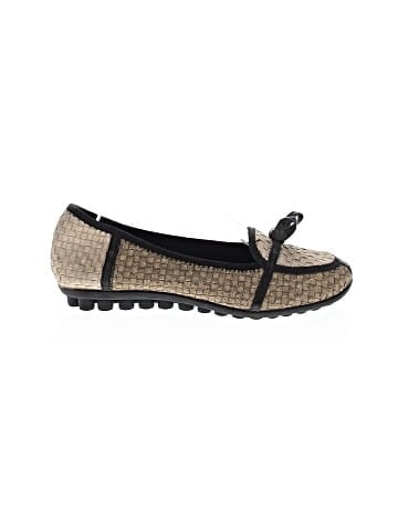 Bernie Mev Flats (view 1)