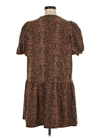 Crown & Ivy Casual Dress (view 2)
