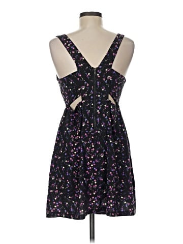 Belle Du Jour Cocktail Dress (view 2)