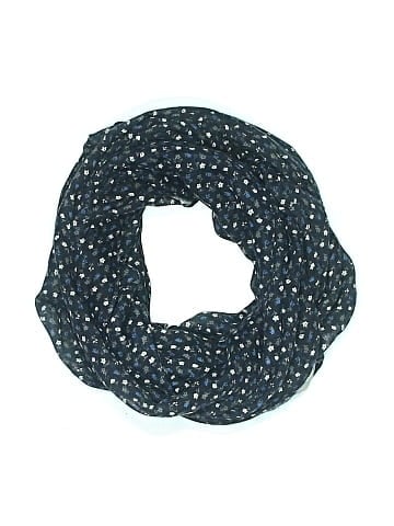 Gap Outlet Scarf (view 1)