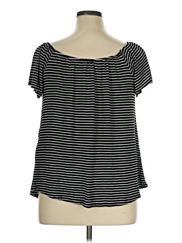 Socialite Short Sleeve Top (view 2)