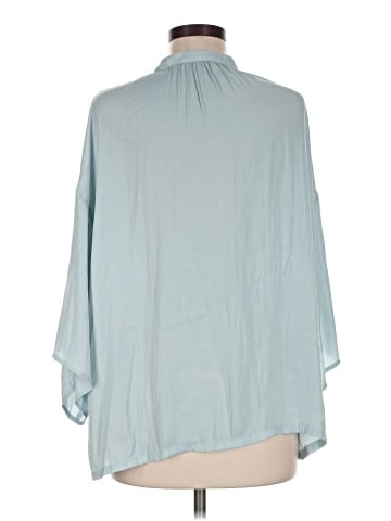 Levi's 3/4 Sleeve Blouse (view 2)