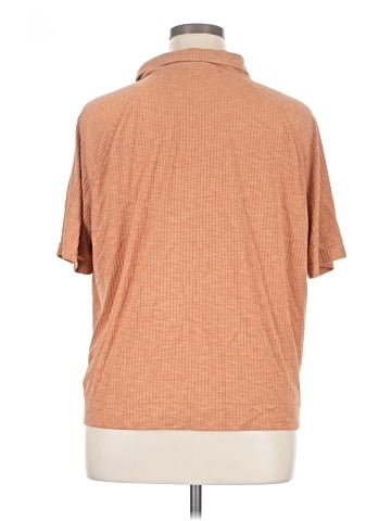Jane and Delancey Short Sleeve Polo (view 2)