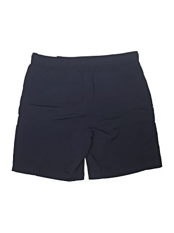 Uniqlo Cargo Shorts (view 2)