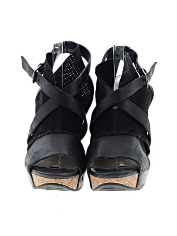 Naya Wedges (view 2)