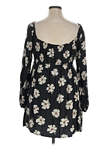 American Eagle Outfitters Casual Dress (view 2)