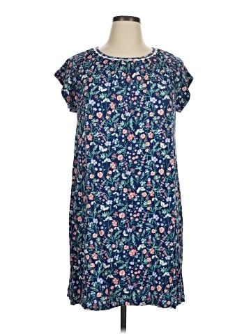 Croft & Barrow Casual Dress (view 1)