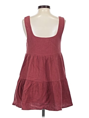 Urban Outfitters Casual Dress (view 2)