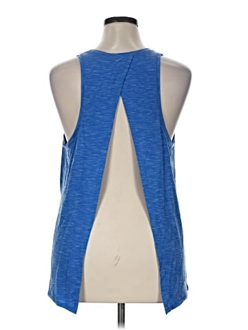 Gap Fit Sleeveless T-Shirt (view 2)