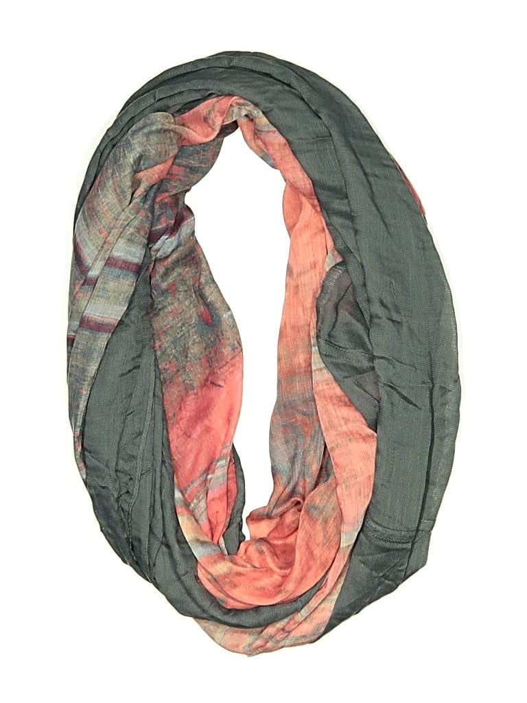 Pre-owned Echo Scarf In Green