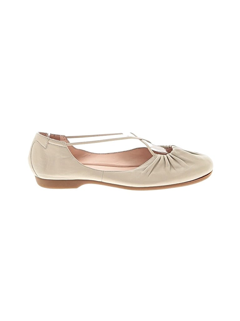 Pre-owned Taryn Rose Flats In Ivory
