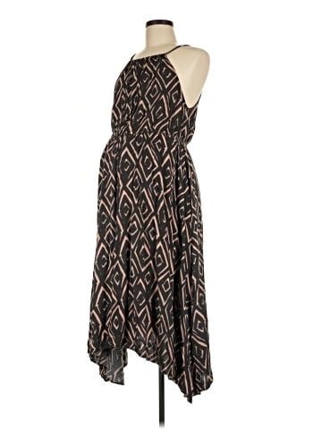 Liz Lange Maternity Casual Dress (view 1)