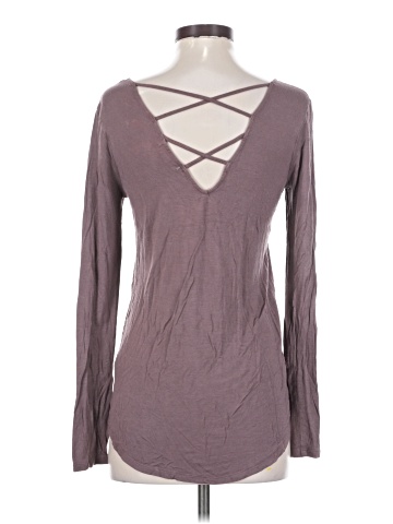 Charlotte Russe Long Sleeve T-Shirt (view 2)