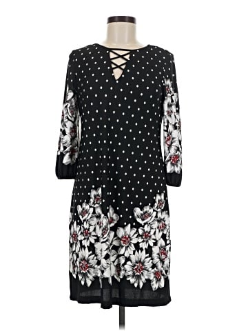 Sandra Darren Casual Dress (view 1)