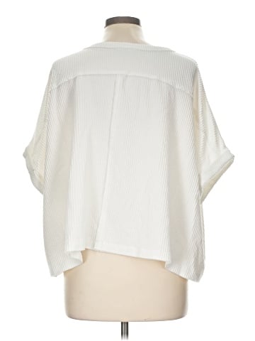 Charlotte Avery Poncho (view 2)