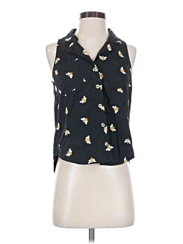 HD in Paris Sleeveless Button-Down Shirt (view 1)