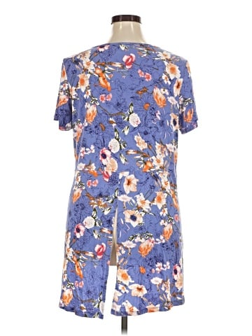 fleur bleue Short Sleeve Top (view 2)