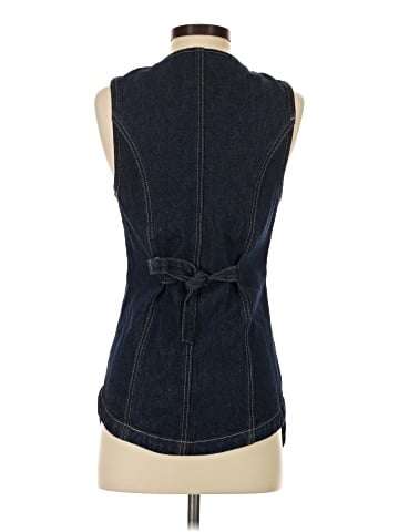 Dissh Sleeveless Button-Down Shirt (view 2)