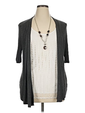 Naif 3/4 Sleeve T-Shirt (view 1)