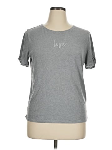 Victoria's Secret Short Sleeve T-Shirt (view 1)