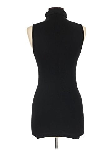 Skinny Tee Sleeveless T-Shirt (view 2)