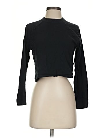 Abercrombie & Fitch Long Sleeve T-Shirt (view 1)