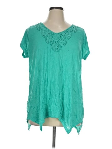 Bobbie Brooks Short Sleeve T-Shirt (view 1)