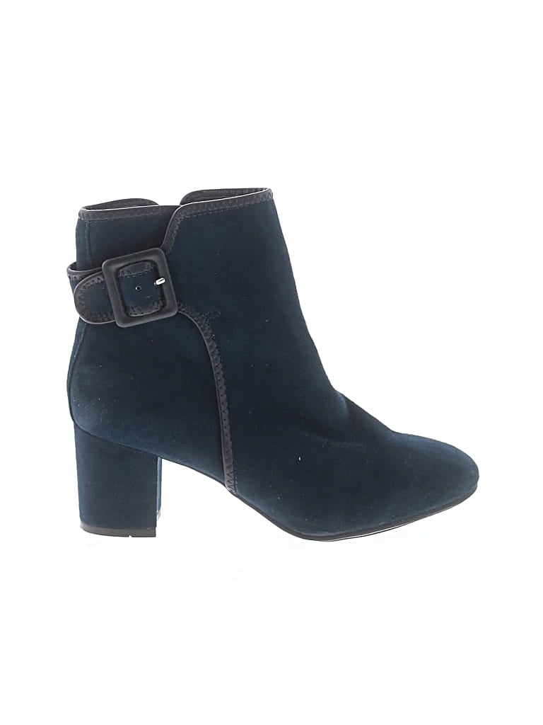 Pre-owned White Mountain Ankle Boots In Blue