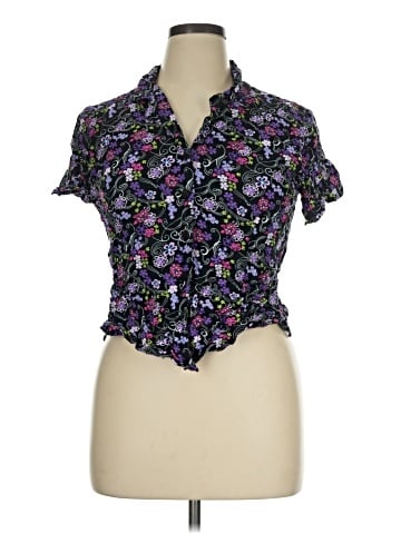 Sag Harbor Short Sleeve Blouse (view 1)