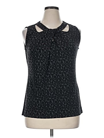 41Hawthorn Sleeveless Blouse (view 1)
