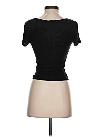 Charlotte Russe Short Sleeve T-Shirt (view 2)