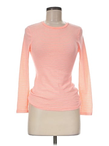 Old Navy 3/4 Sleeve T-Shirt (view 1)