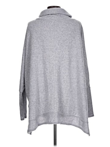 Zenana Poncho (view 2)