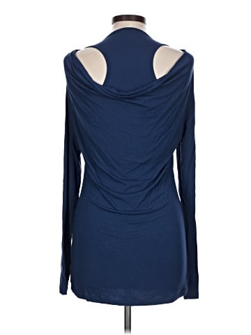 CAbi Long Sleeve Top (view 2)