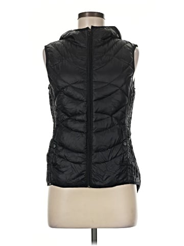 B by Bernardo Vest (view 1)