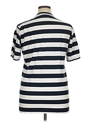 Uniqlo Short Sleeve T-Shirt (view 2)