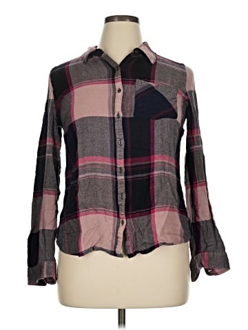 Maurices Long Sleeve Button-Down Shirt (view 1)